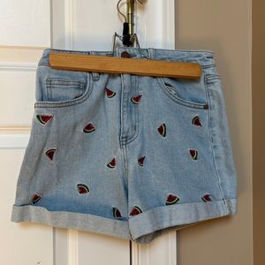Mom jean shorts with watermelon details